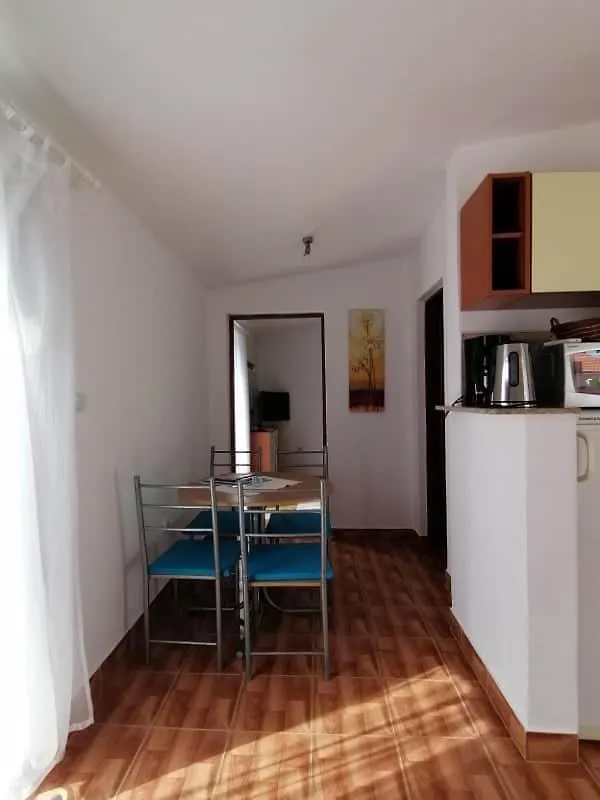 Apartment Krmpotic Vir
