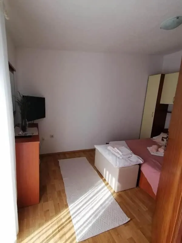 Apartment Krmpotic Vir