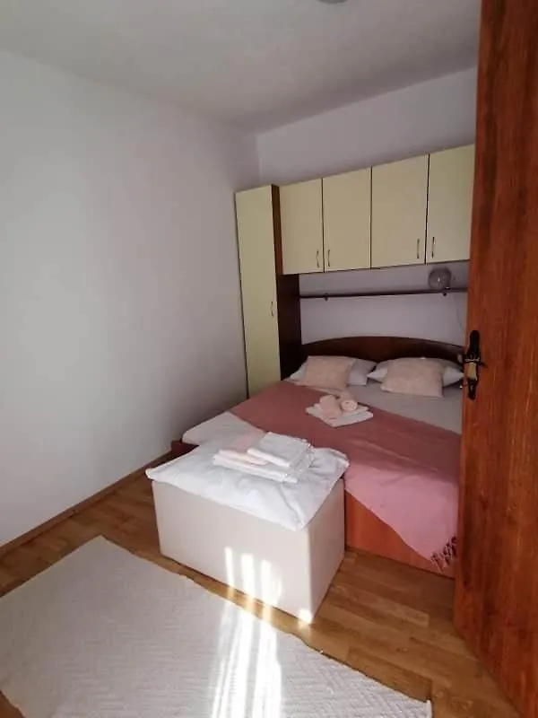 Apartment Krmpotic Vir Croacia