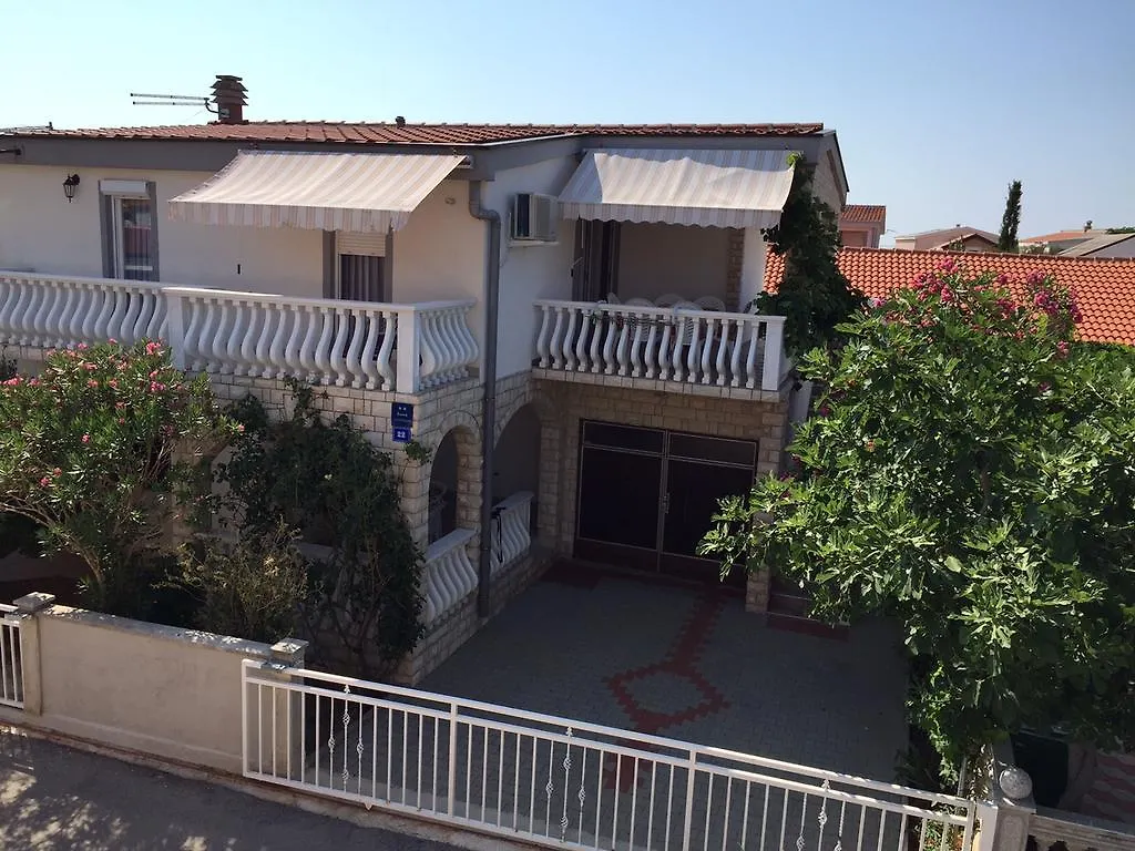 Apartment Krmpotic Vir Croacia