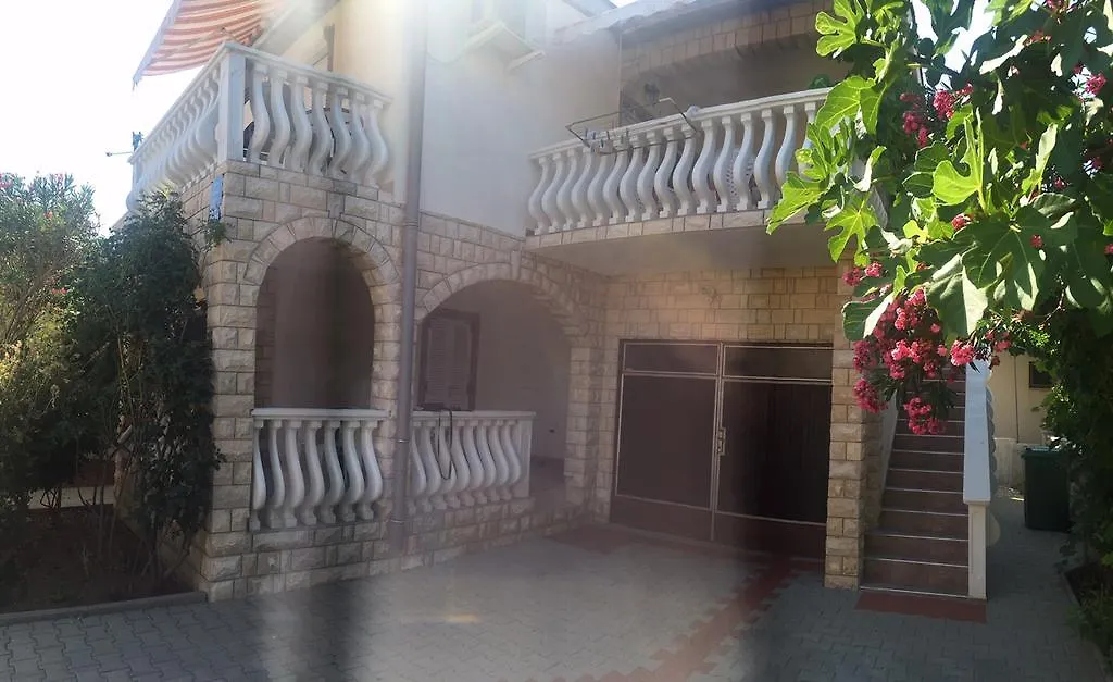 Apartment Krmpotic Vir 0*,