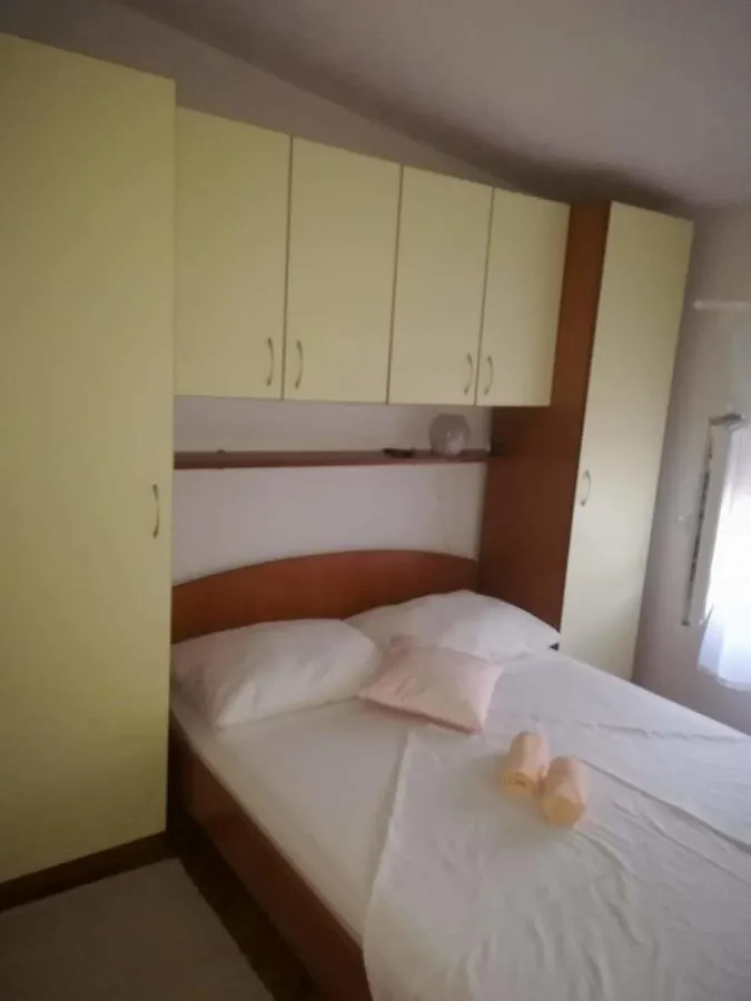 Apartment Krmpotic Vir 0*,